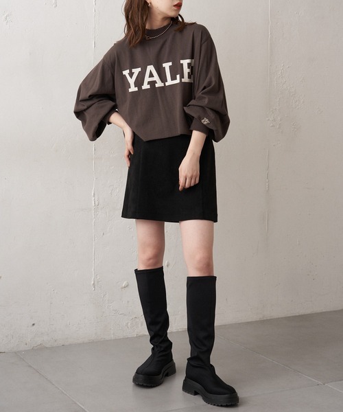 Chico（チコ）の「YALE ショート丈ダメージロゴロンT（スウェット・レディース・チャコールグレー/グレー/アイボリー・FREE）」の19枚目の写真