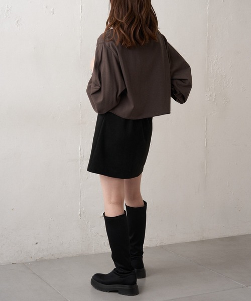 Chico（チコ）の「YALE ショート丈ダメージロゴロンT（スウェット・レディース・チャコールグレー/グレー/アイボリー・FREE）」の21枚目の写真