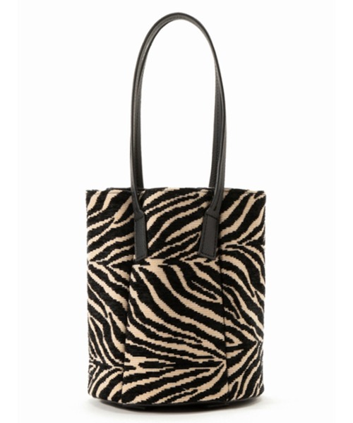 Vicente(ヴィセンテ)の「Cougar bag(ショルダーバッグ・レディース・レオパード/ゼブラ・FREE)」の5枚目の写真