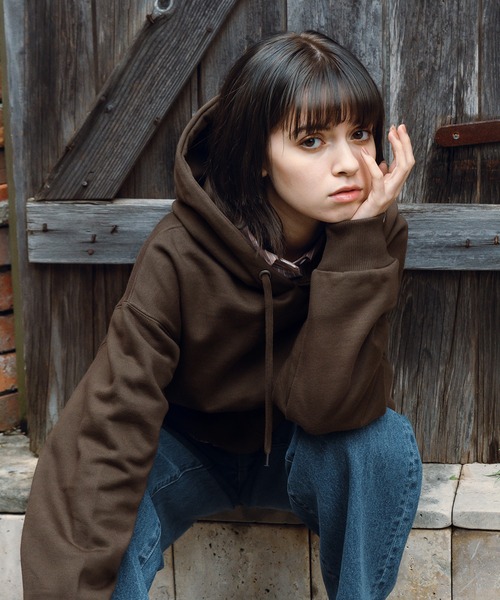 MUHET(ミュエータ)の「裏起毛シンプルフードパーカー(パーカー・レディース・ホワイト/グリーン/ダークブラウン・SMALL/MEDIUM/LARGE)」の8枚目の写真