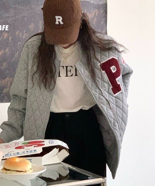 MANGROVE(マングローブ)の「Pロゴキルティングスタジャン(ブルゾン・レディース・アイボリー・FREE)」の8枚目の写真