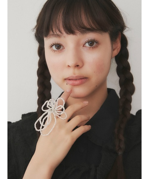 merry jenny（メリージェニー）の「floral beads ring（リング・レディース・グレー/クリア・FREE）」の5枚目の写真