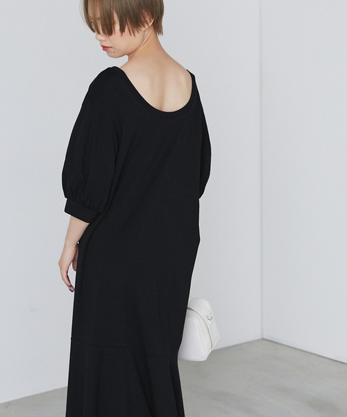 forksy.（フォルクシー）の「【forksy.】カットパフスリーブマーメードマキシワンピース（ワンピース・レディース・ブラック/ブルー/オートミール・FREE）」の6枚目の写真