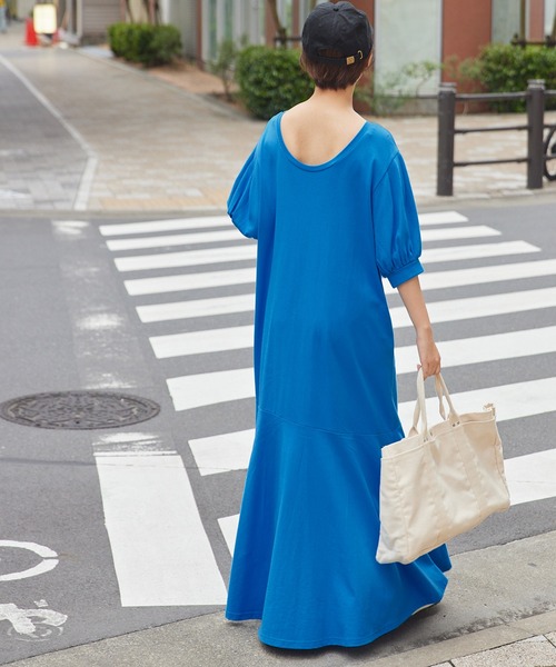 forksy.（フォルクシー）の「【forksy.】カットパフスリーブマーメードマキシワンピース（ワンピース・レディース・ブラック/ブルー/オートミール・FREE）」の19枚目の写真