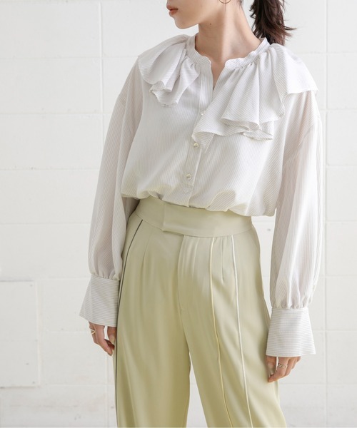 Eimee Law（エイミーロウ）の「フリルカラー ストライプBL（シャツ/ブラウス・レディース・オフホワイト/ブルー/ライトブラウン・38）」の20枚目の写真