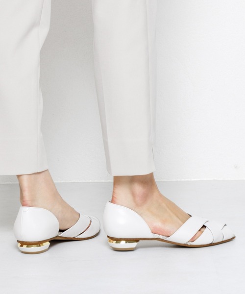 HIMIKO（ヒミコ）の「【Made in Japan】カットワークセパレートパンプス/621122（パンプス・レディース・ゴールド/ブラック/アイボリー・24.0cm/23.0cm/24.5cm/22.5cm/23.5cm/25.0cm/22.0cm/25.5cm）」の13枚目の写真