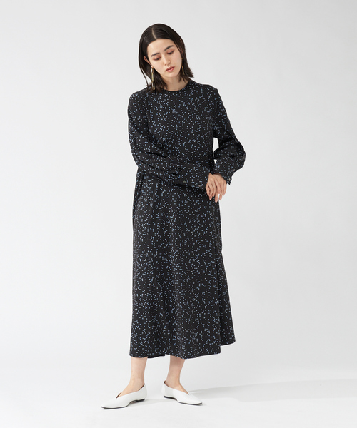 qualite(カリテ)の「ドットパネルギャザーワンピース(ワンピース・レディース・ドット・フリー)」の8枚目の写真