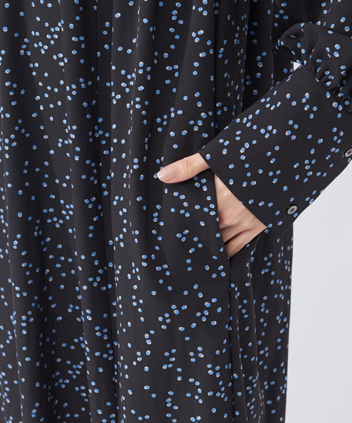 qualite(カリテ)の「ドットパネルギャザーワンピース(ワンピース・レディース・ドット・フリー)」の13枚目の写真