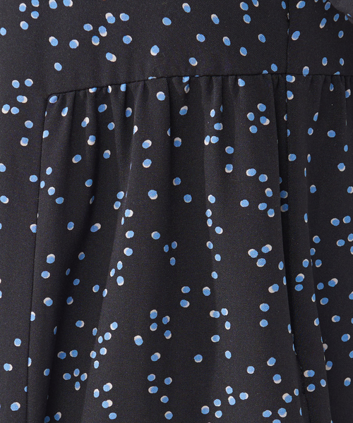 qualite(カリテ)の「ドットパネルギャザーワンピース(ワンピース・レディース・ドット・フリー)」の11枚目の写真