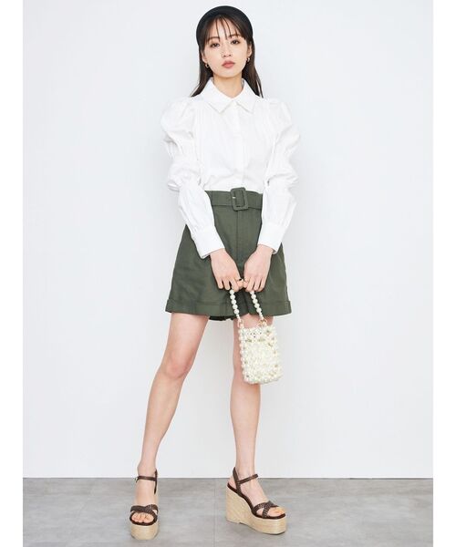 CALNAMUR(カルナムール)の「ロールアップショートパンツ(その他パンツ・レディース・ベージュ/カーキ・FREE)」の3枚目の写真