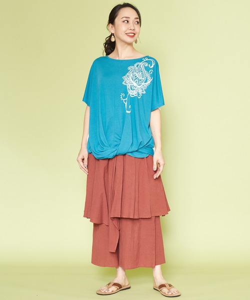 チャイハネ（チャイハネ）の「【チャイハネ】ロータスプリントトップス（Tシャツ/カットソー・レディース・ホワイト/ブラウン/レッド/ブルー・FREE）」の14枚目の写真