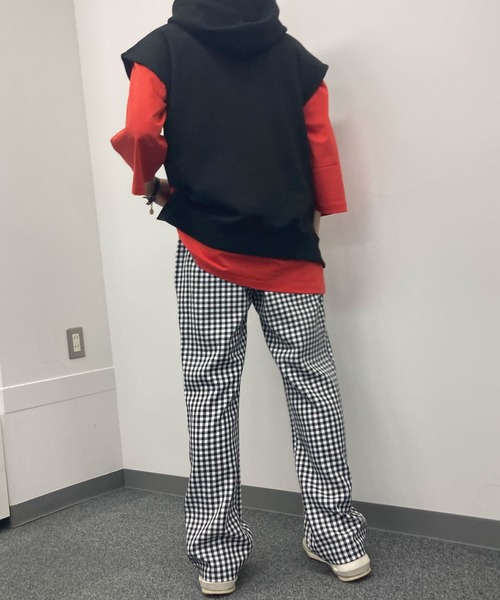 HEYUMM(ヘユム)の「裏毛オーバーサイズフーディーベスト(ベスト・レディース・ブラック/ブルー/グリーン・ONE)」の8枚目の写真