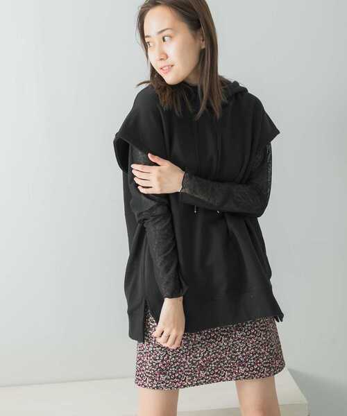 HEYUMM(ヘユム)の「裏毛オーバーサイズフーディーベスト(ベスト・レディース・ブラック/ブルー/グリーン・ONE)」の9枚目の写真