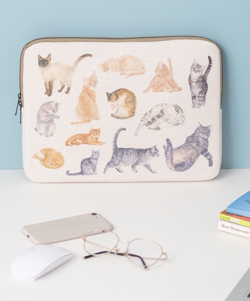 Jubilee(ジュビリー)の「犬・猫・アートデザインなど ノートパソコンPC・タブレットケース 13インチ対応(PC・タブレットケース・レディース・ネイビー/ベージュ系5/ブルー系その他/ベージュ系1/ベージュ系3/ベージュ系2/ブラック系その他/グリーン/ベージュ系4/ブラック/ブルー/ライトブルー/スモークグレー/モカ/ヘザーグレー/クリアブルー/ホワイト×ブルー/ライトピンク/ベージュ系7/ベージュ系8/ベージュ系9/ベージュ系6/ホワイト×イエロー/ブラック系その他2/ブラック系その他3/ホワイト×ライトグレー/グレー/スカイブルー/ライトグレー/イエロー/ピンク・13inch)」の20枚目の写真