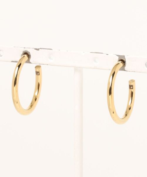 Vaya Con Dios(ヴァヤコンディオス)の「E154 stainless - Hoop pierce(pair)(ピアス(両耳用)・メンズ・シルバー/ゴールド/ブラック・FREE)」の5枚目の写真