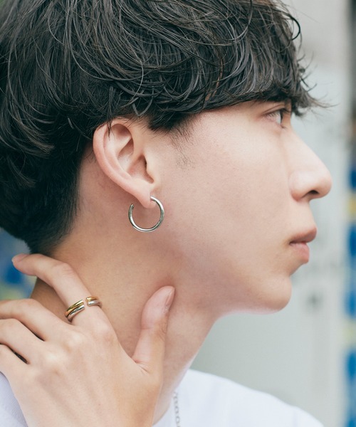 Vaya Con Dios(ヴァヤコンディオス)の「E154 stainless - Hoop pierce(pair)(ピアス(両耳用)・メンズ・シルバー/ゴールド/ブラック・FREE)」の19枚目の写真