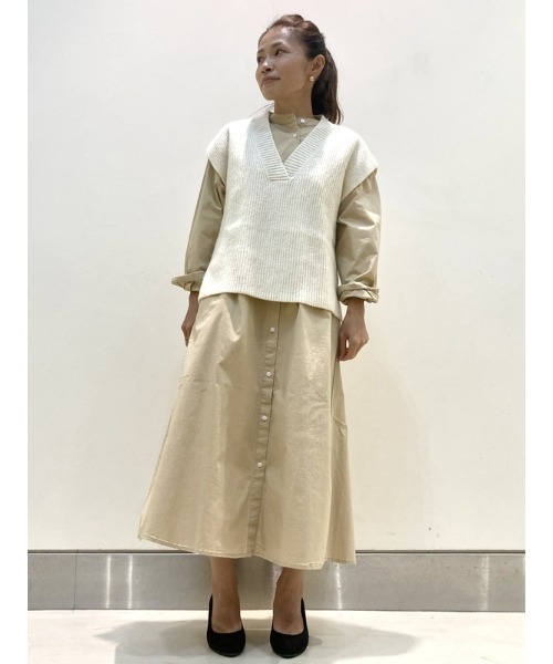 GAP（ギャップ）の「Free＆Flow マキシシャツワンピース（ワンピース・レディース・ベージュ/ホワイト/ホワイト×ブルー・S/M/XXS/XS）」の10枚目の写真