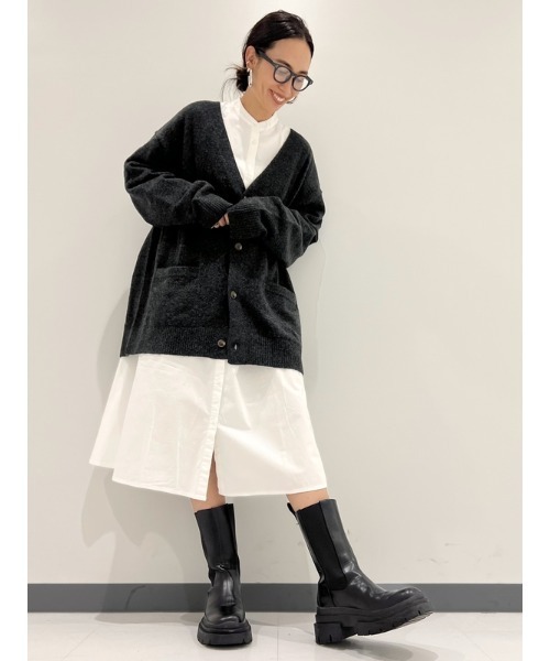 GAP（ギャップ）の「Free＆Flow マキシシャツワンピース（ワンピース・レディース・ベージュ/ホワイト/ホワイト×ブルー・S/M/XXS/XS）」の6枚目の写真