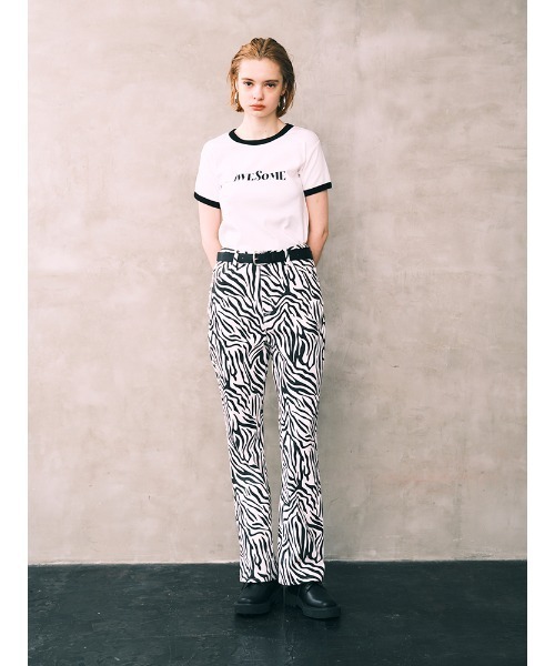 ENVYM（アンビー）の「ゼブラプリントストレートＰＴ（その他パンツ・レディース・ブラック/グリーン・S/M）」の4枚目の写真