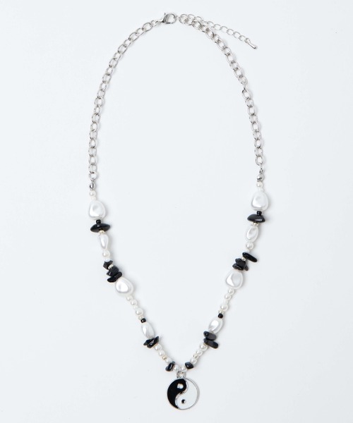 WEGO（ウィゴー）の「WEGO/ストーンミックスモチーフネックレス（ネックレス・レディース・ホワイト/ブラック/その他1・FREE）」の13枚目の写真