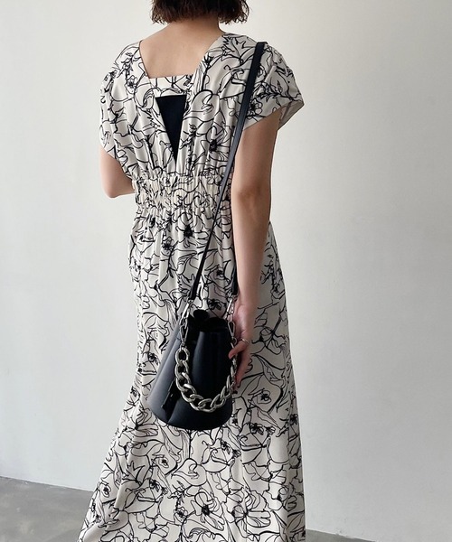 PAGEBOY（ページボーイ）の「フラワーチェーンポシェット（ショルダーバッグ・レディース・ブラック/オフホワイト/グリーン系その他・FREE）」の6枚目の写真