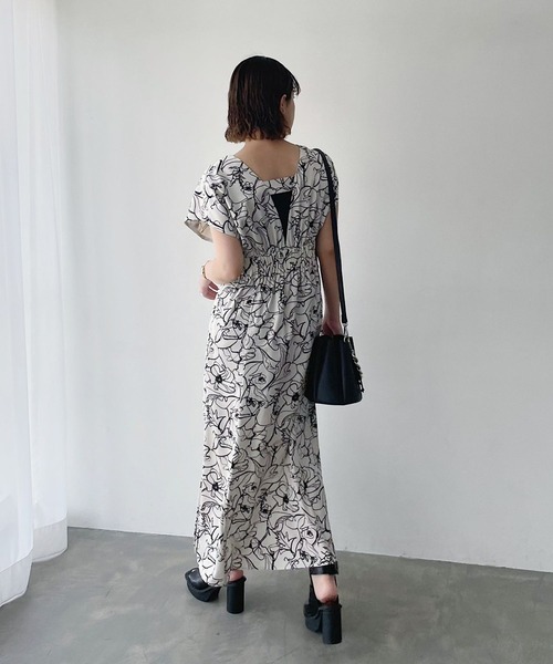 PAGEBOY（ページボーイ）の「フラワーチェーンポシェット（ショルダーバッグ・レディース・ブラック/オフホワイト/グリーン系その他・FREE）」の7枚目の写真