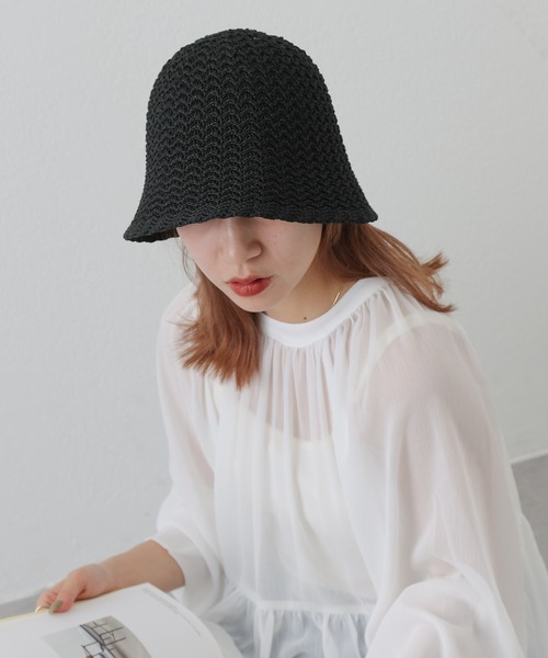 COLONY 2139(コロニートゥーワンスリーナイン)の「雑材バケットハット(ハット・レディース・ブラック/ベージュ・FREE)」の4枚目の写真