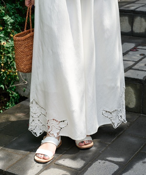 BEARDSLEY（ビアズリー）の「裾カット刺繍パンツ（その他パンツ・レディース・ブラック/ホワイト・1/0）」の21枚目の写真