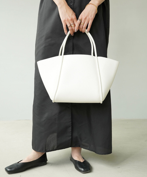 IAMUSE(アイアミューズ)の「シンプルトートバッグ S0070【IAMUSE】(トートバッグ・レディース・ホワイト/ブラック・FREE)」の18枚目の写真