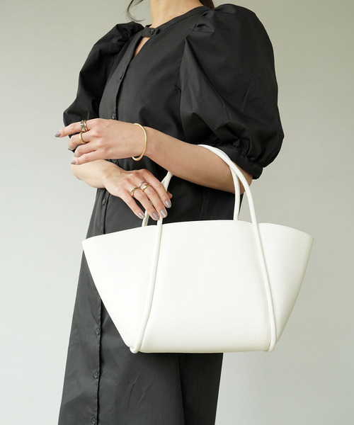 IAMUSE(アイアミューズ)の「シンプルトートバッグ S0070【IAMUSE】(トートバッグ・レディース・ホワイト/ブラック・FREE)」の17枚目の写真