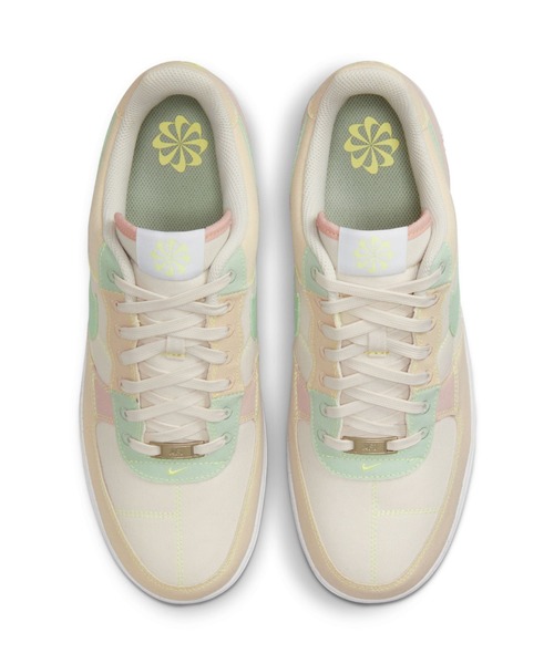 NIKE（ナイキ）の「AIR FORCE 1 '07 LX NN　DR5648-030（スニーカー・メンズ・ベージュ系その他・25.5cm/26.5cm/27.5cm/28.5cm/25.0cm/26.0cm/27.0cm/28.0cm/29.0cm/30.0cm）」の6枚目の写真