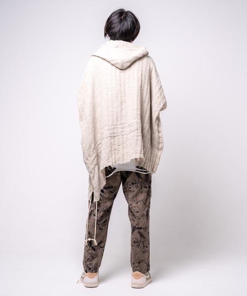 EFFECTEN(エフェクテン)の「mpa2901-raminen asymmetry poncho hoodie ポンチョフーディー(ポンチョ・メンズ・オートミール・FREE)」の8枚目の写真