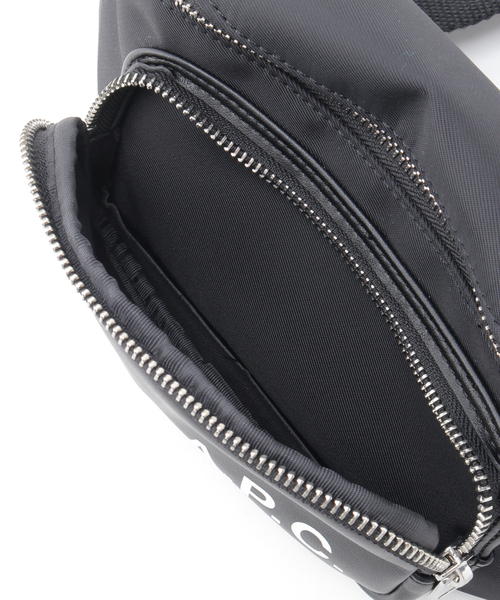 A.P.C.（アーペーセー）の「【A.P.C. / アー ペー セー】 BANANE CAMDEN ウエストバック（ショルダーバッグ・メンズ・ブラック・FREE）」の19枚目の写真