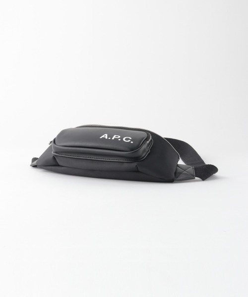 A.P.C.（アーペーセー）の「【A.P.C. / アー ペー セー】 BANANE CAMDEN ウエストバック（ショルダーバッグ・メンズ・ブラック・FREE）」の4枚目の写真