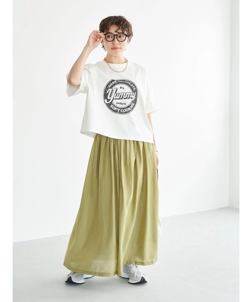 earth music&ecology(アースミュージックアンドエコロジー)の「yummy ショートTシャツ(Tシャツ/カットソー・レディース・チャコールグレー/オフホワイト/サックスブルー/ラベンダー・FREE)」の5枚目の写真