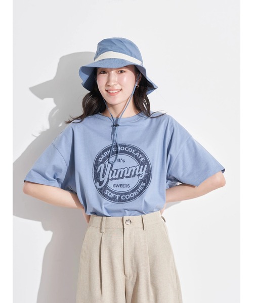 earth music&ecology(アースミュージックアンドエコロジー)の「yummy ショートTシャツ(Tシャツ/カットソー・レディース・チャコールグレー/オフホワイト/サックスブルー/ラベンダー・FREE)」の6枚目の写真