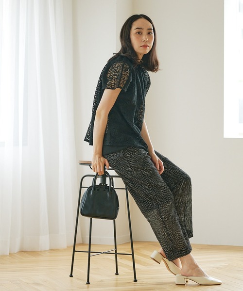 PUAL CE CIN（ピュアルセシン）の「清潔感と品の良さが漂う華やぎレースブラウス（シャツ/ブラウス・レディース・ブラック/アイボリー・FREE）」の7枚目の写真