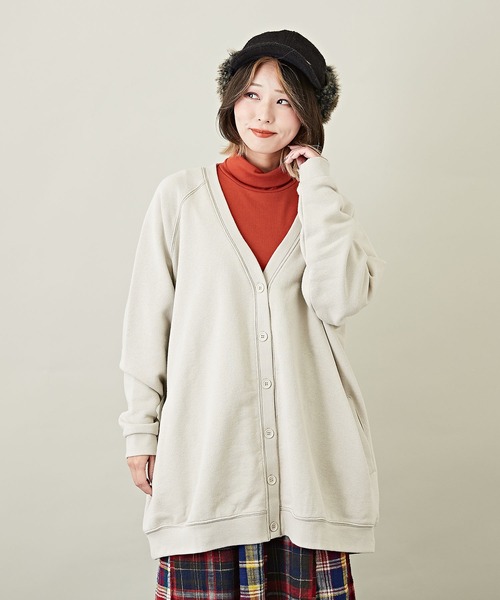 CUBE SUGAR（キューブシュガー）の「WEB限定スウェット配色ステッチ長袖カーディガン（カーディガン/ボレロ・レディース・パープル/ブラック/グレイッシュベージュ・M）」の3枚目の写真