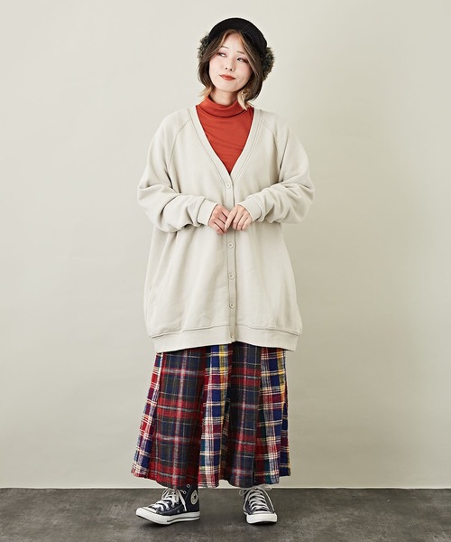 CUBE SUGAR（キューブシュガー）の「WEB限定スウェット配色ステッチ長袖カーディガン（カーディガン/ボレロ・レディース・パープル/ブラック/グレイッシュベージュ・M）」の21枚目の写真