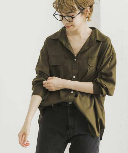 URBAN RESEARCH（アーバンリサーチ）の「パール釦シャツ（シャツ/ブラウス・レディース・ネイビー/オフホワイト/カーキ・FREE）」の10枚目の写真