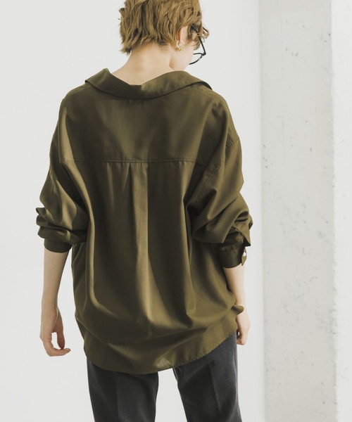 URBAN RESEARCH（アーバンリサーチ）の「パール釦シャツ（シャツ/ブラウス・レディース・ネイビー/オフホワイト/カーキ・FREE）」の13枚目の写真