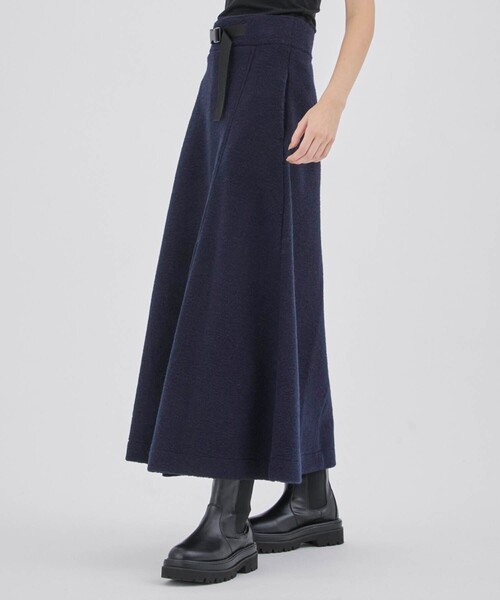 CITY TOKYO（シティトウキョウ）の「トラベルウールワイドヘムスカート（スカート・レディース・レッド/ネイビー・1/2）」の14枚目の写真