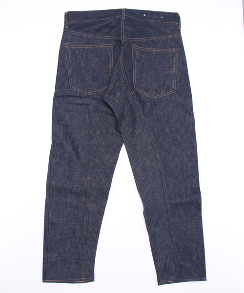 Scye（サイ）の「【Scye】Selvedge Denim Peg Top Jeans（デニムパンツ）」 WEAR