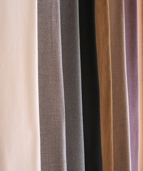 SAISON DE PAPILLON(セゾンドパピヨン)の「ウールタッチ大判マフラー(マフラー・レディース・ブラック/アイボリー/グレー/マスタード/チャコール/パープル/ブラウン・フリー)」の14枚目の写真