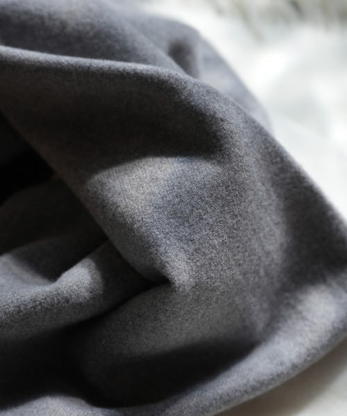 SAISON DE PAPILLON(セゾンドパピヨン)の「ウールタッチ大判マフラー(マフラー・レディース・ブラック/アイボリー/グレー/マスタード/チャコール/パープル/ブラウン・フリー)」の18枚目の写真