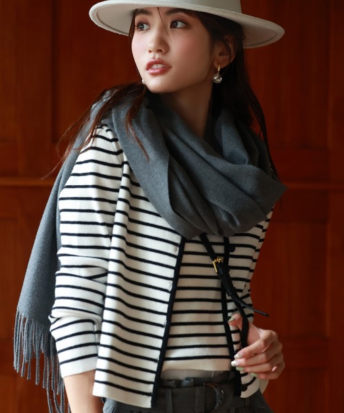 SAISON DE PAPILLON(セゾンドパピヨン)の「ウールタッチ大判マフラー(マフラー・レディース・ブラック/アイボリー/グレー/マスタード/チャコール/パープル/ブラウン・フリー)」の16枚目の写真