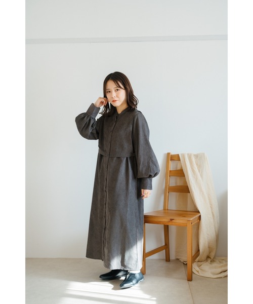 Amourire(アムリール)の「【yumiコラボ】シャツコールレイヤーシャツワンピース(シャツワンピース・レディース・チャコール/ダークブラウン・M/L)」の15枚目の写真