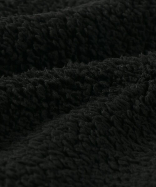 BRANSHES（ブランシェス）の「【かるふわ】ノーカラーボアジャケット（ノーカラージャケット・キッズ・ブラック/アイボリー/ブラウン・150/100/110/120/140/130）」の4枚目の写真