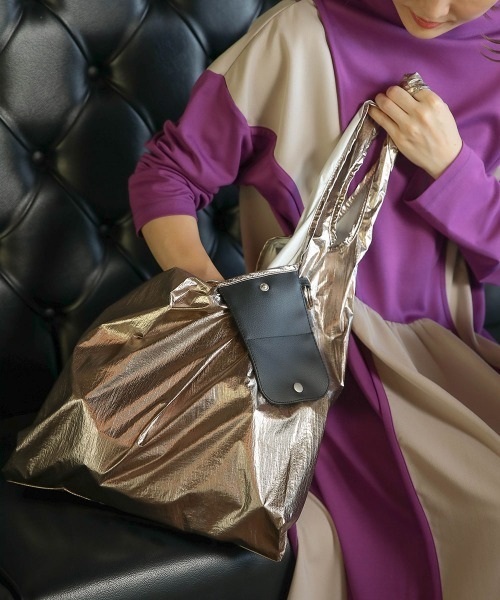 Bou Jeloud(ブージュルード)の「【はあちゅう×Bou Jeloud】stowableショッピングバッグ(エコバッグ/サブバッグ・レディース・ブロンズ/グリーン/ピンク・ONESIZE)」の3枚目の写真