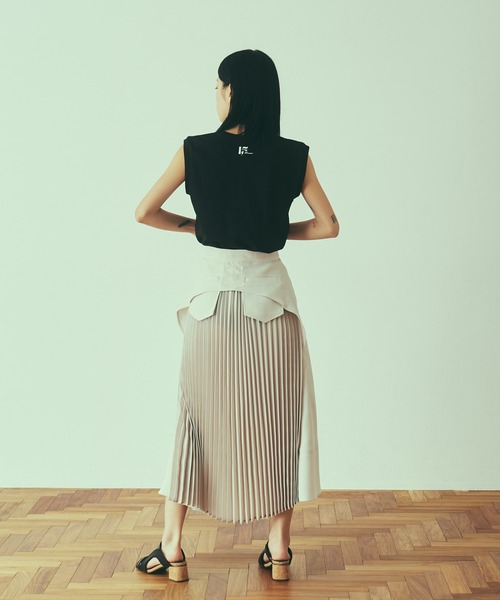 LAYMEE(レイミー)の「Eta pleats skirt / エタプリーツスカート(スカート・レディース・アイボリー/ブラック・FREE)」の15枚目の写真